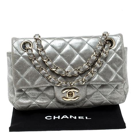 chanel single flap bag price.